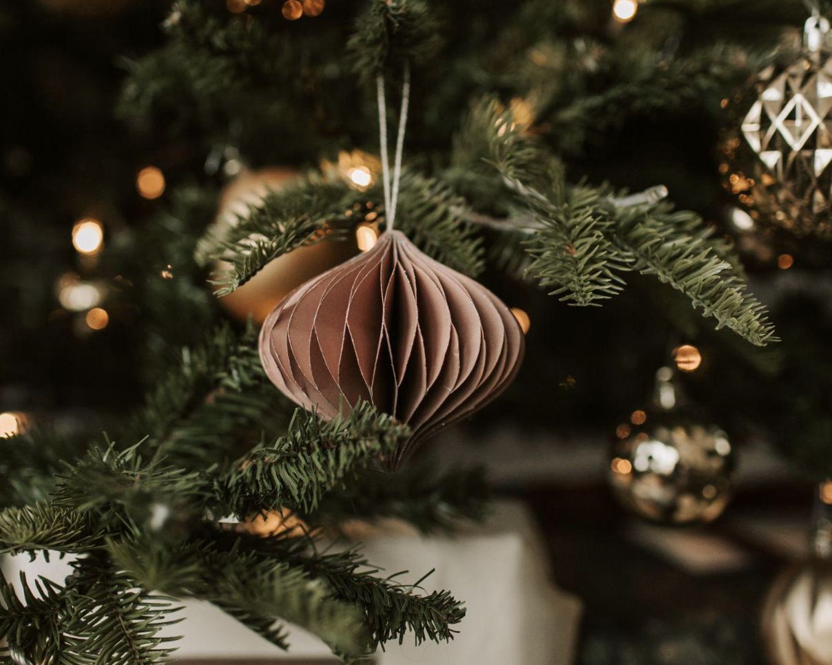 The Perfect Full Artificial Christmas Tree: Love